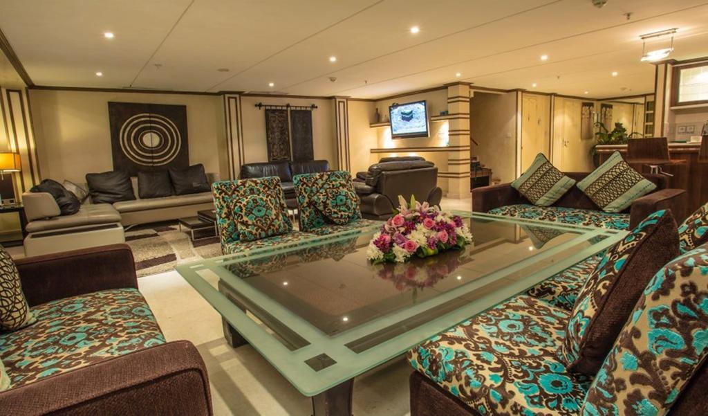 Retaj Al Bayt Suites Mecca Exterior photo