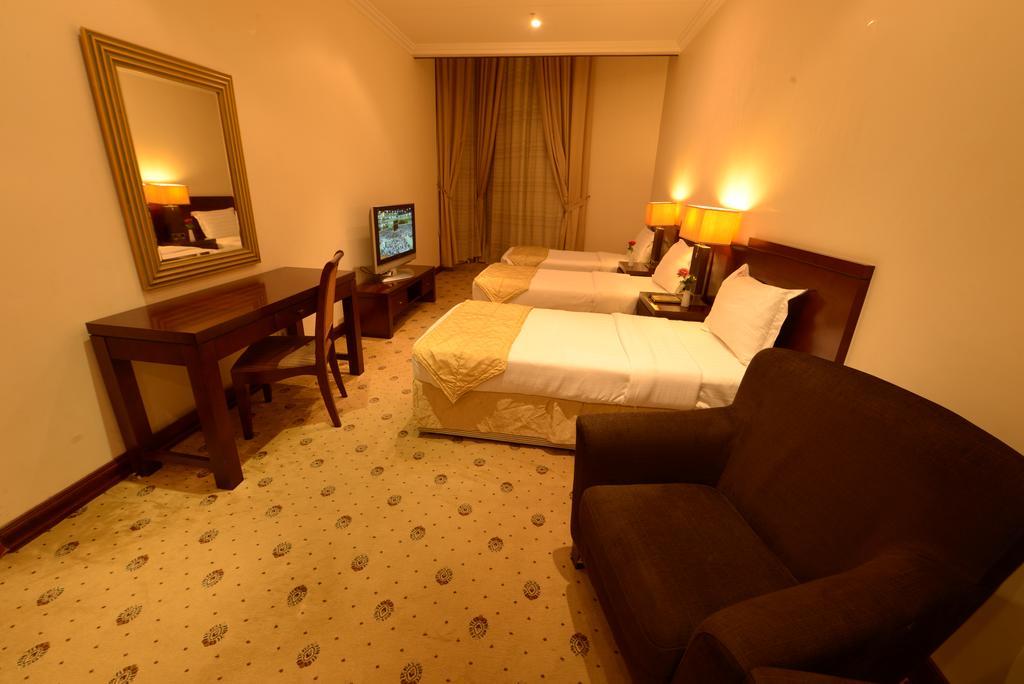 Retaj Al Bayt Suites Mecca Room photo